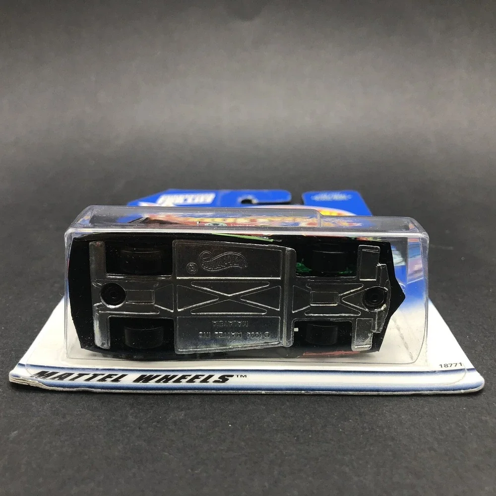 Hot Wheels Techno Bits Lot of 2 Diecast Shadow Jet II & Power Pistons 689 & 690